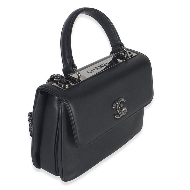 Traditional Black Calfskin Smooth Small Trendy CC Flap Bag For Sale - Image 3 of 9
