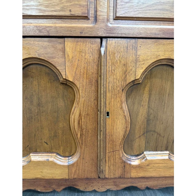 Mid 19th Century Antique Victorian French Provincial Louis XV Walnut Bedside Commode Cabinet For Sale - Image 5 of 10