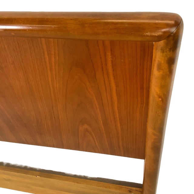 Brown Mid-Century Modern t.h. Robsjohn-Gibbings Style Walnut Headboard- Full For Sale - Image 8 of 12