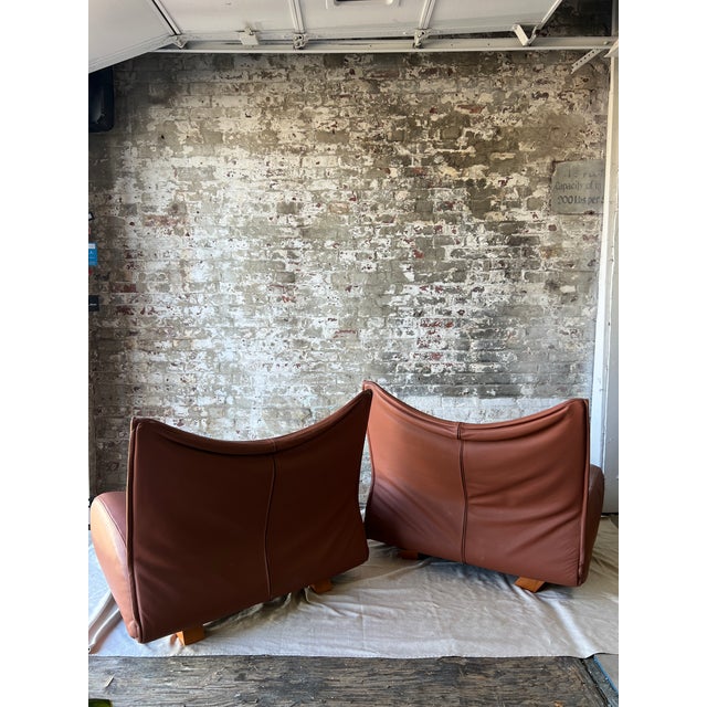 Vintage Cognac Leather Sling Lounge Chairs – Pair For Sale In New York - Image 6 of 18