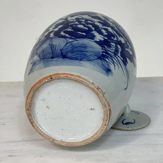 19th Century Chinese Blue & White Lidded Urn For Sale - Image 12 of 13