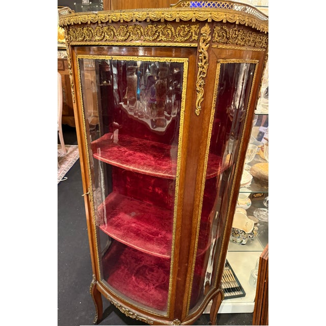 Louis XVI Display Case For Sale - Image 5 of 7