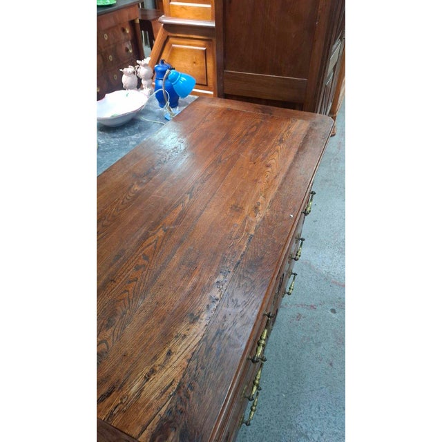18th Century Chestnut and Oak Chest of Drawers For Sale - Image 4 of 10