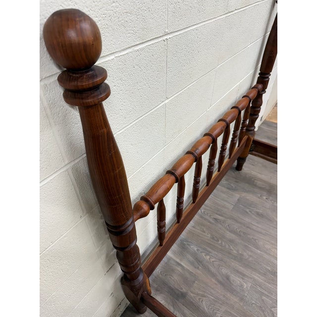 Brown Vintage Full Size Jenny Lind Cannonball Finial Spindle or Spool Bed For Sale - Image 8 of 17