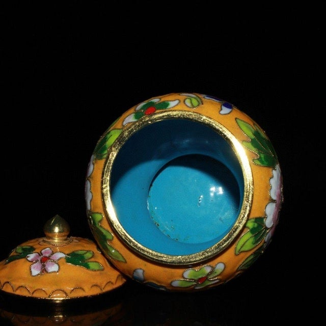 Vintage Cloisonne Enamel Ginger Jar - Yellow Floral Motif With Lid For Sale - Image 4 of 9