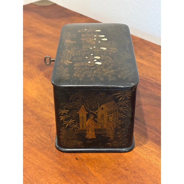 19th Century English Chinoiserie Papier-Maché Tea Caddy For Sale - Image 4 of 16