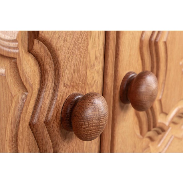 Large French Sideboard in Oak by Guillerme et Chambron for Votre Maison, 1960s For Sale - Image 9 of 18