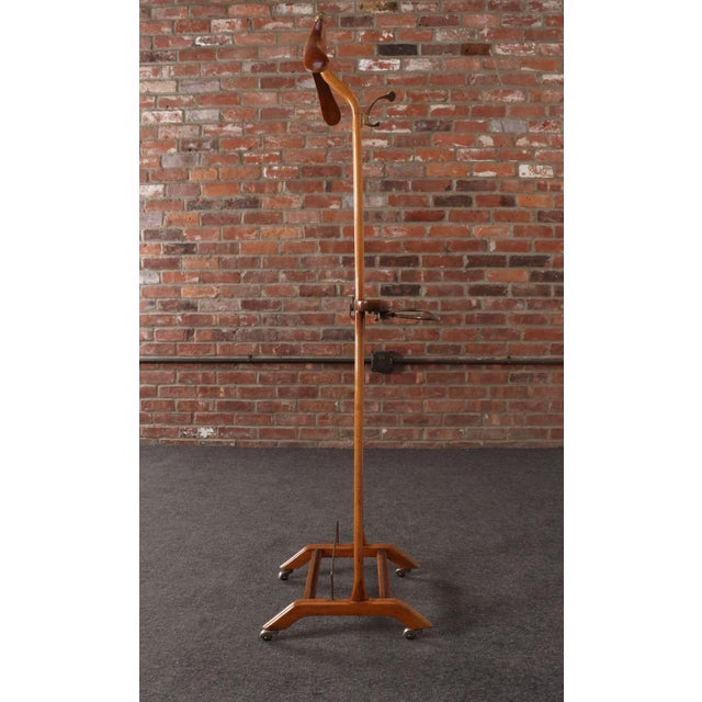 Mid-Century Modern Sculptural Italian Modernist Beech and Brass Valet by Fratelli Reguitti For Sale - Image 3 of 18