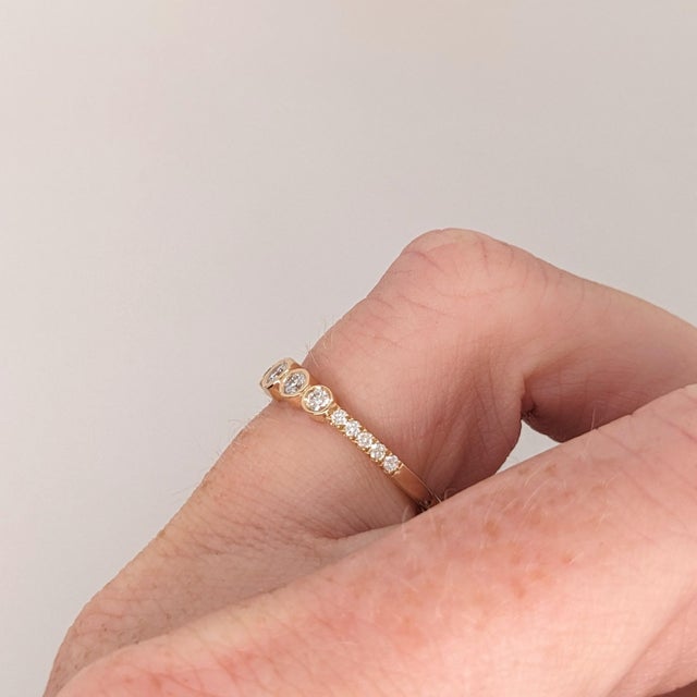 Metal Diamond Band Ring in Solid 14k Yellow Gold Round 2.6mm Earth Mined Diamonds Size 6.75 For Sale - Image 7 of 7