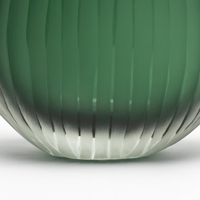 Hand-Blown Murano Supreme Vase in Emerald Green Large For Sale - Image 10 of 12