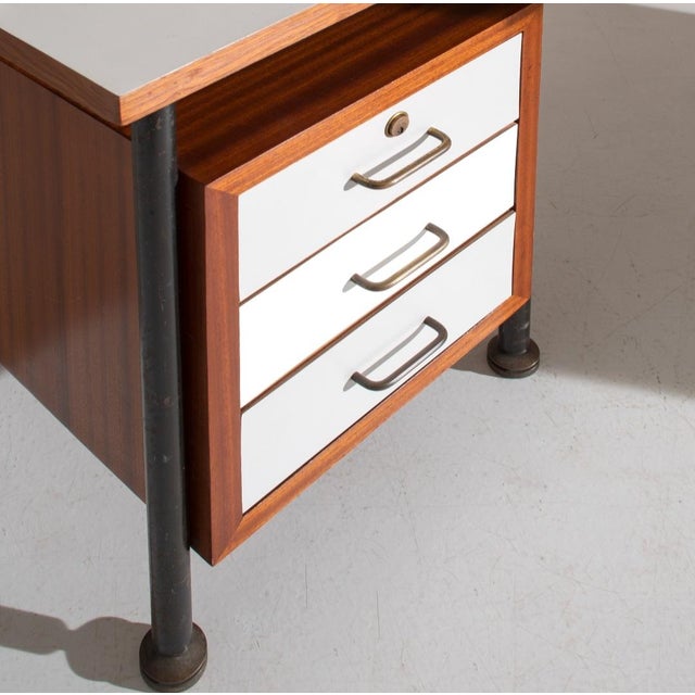Corner Desk in Painted Metal, Wood, Formica, and Brass by Sergio Coradeschi, 1950s For Sale - Image 6 of 7