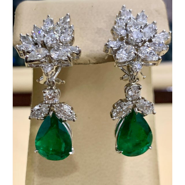 6.79 Carat Certified Colombian Minor Emerald Diamond Removable Drop Earrings Pt For Sale In New York - Image 6 of 8
