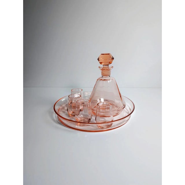Art Deco Rosaline Glass Liquor Set, 1920, Set of 6 For Sale - Image 4 of 6