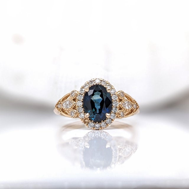 2020s 1.5ct Blue Sapphire Ring W Earth Mined Diamonds in Solid 14k Yellow Gold | Oval, Size 6.75 For Sale - Image 5 of 10