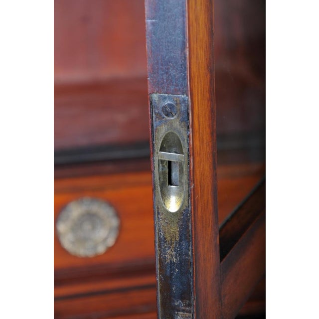 English Victorian Mahogany Display Bookcase, 1800s For Sale - Image 12 of 18