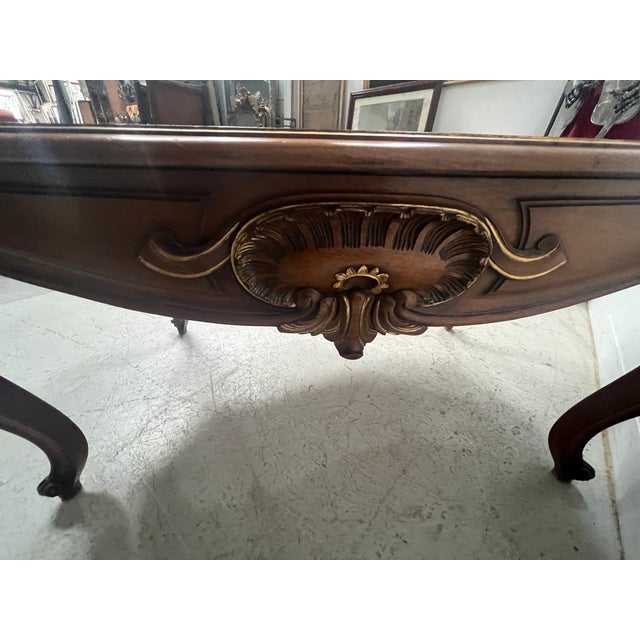 Louis XV Style Desk in Walnut, 1800s For Sale - Image 13 of 15