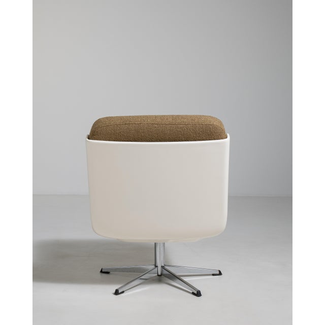 Metal Variopur Space Age Upholstered Swivel Chair, Antique, Germany, Circa 1970 For Sale - Image 7 of 13