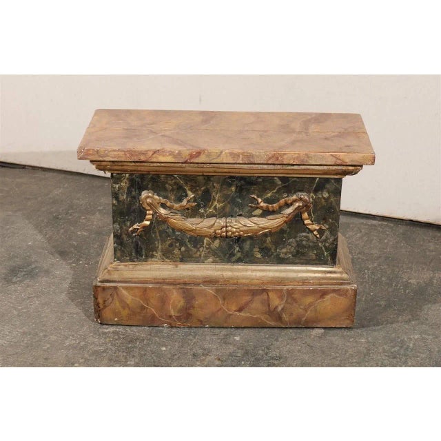 Traditional 18th Century Italian Marbleized Pedestal For Sale - Image 3 of 10