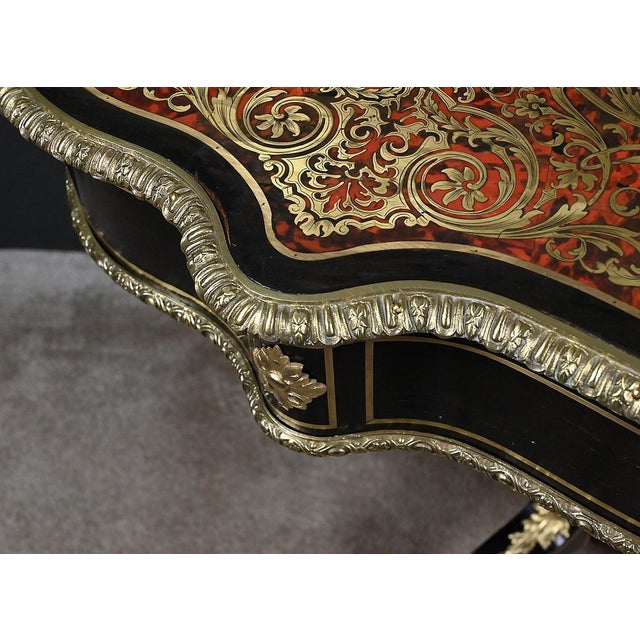 Mid-19th Century Napoleon III Violin-Shaped Marquetry Table For Sale - Image 6 of 18