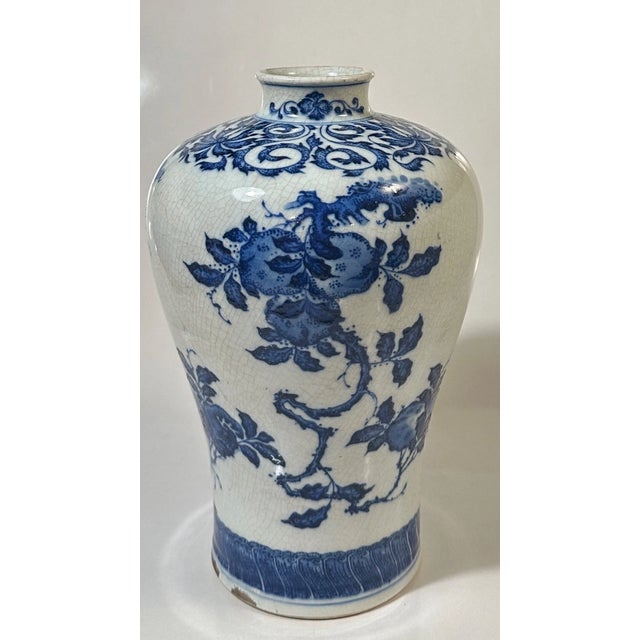 1950s Vintage Japanese Satsuma Vase – 13" Hand-Painted Immortals – Raised Moriage Gold Detail – Meiji Style For Sale - Image 5 of 12