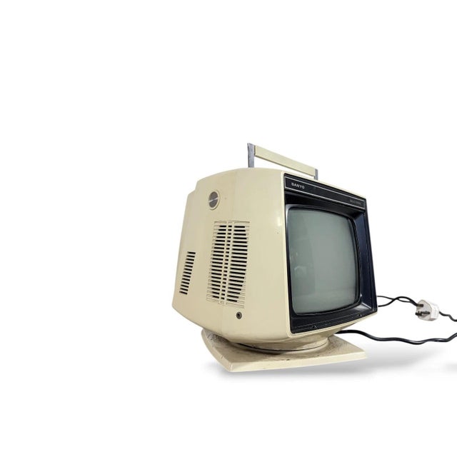 Vintage Space Age Portable Television from Sanyo, 1970s For Sale - Image 4 of 10