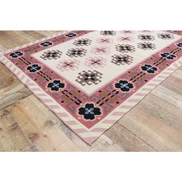 Vintage Romanian Geometric Kilim Rug - 04'01 X 06'00 For Sale In Dallas - Image 6 of 9