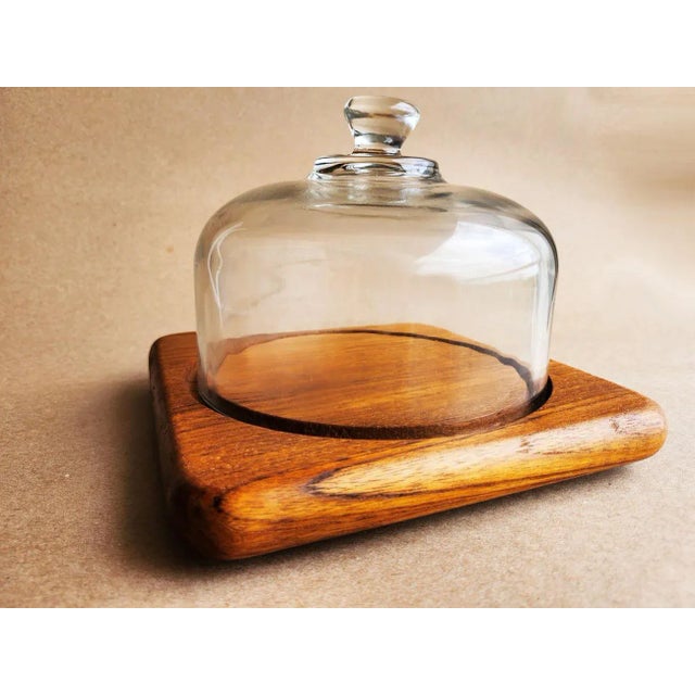 Mid-Century Modern 1970s Square Teak Wood Charcuterie Board With Glass Cloche For Sale - Image 3 of 10