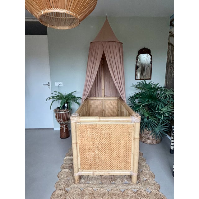 Wonderful Bamboo baby bed, Crib with handwaved parts. Comes as to be shown on the images. It’s new veil which was on a new...