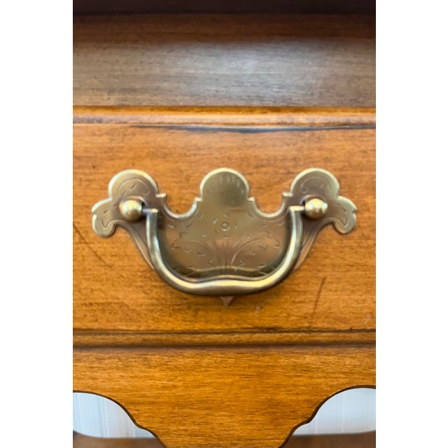 Vintage 1950’s Ethan Allen "Circa 1776" Collection Maple Wood Accent Table For Sale In New York - Image 6 of 9