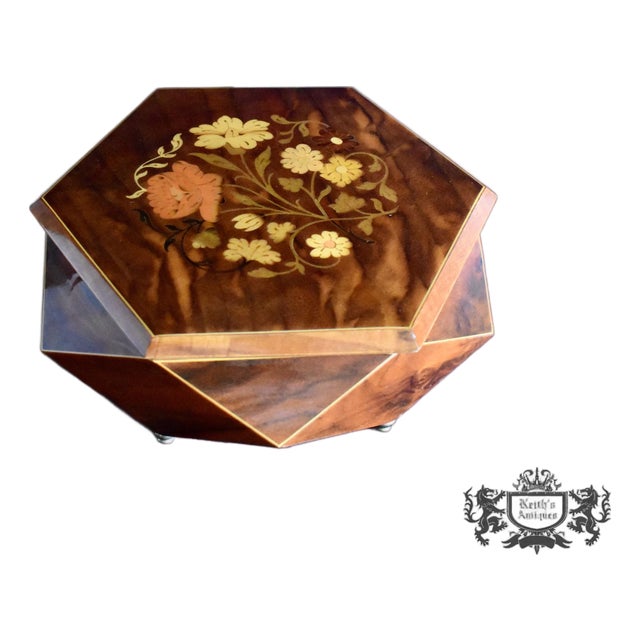 Vintage Sorrento Italian Inlaid Wood Musical Jewelry Box Geometric Hexagonal For Sale