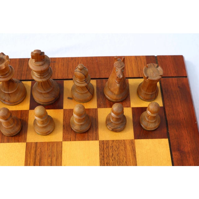 Mid Century Drueke No 61 Wood Chessboard With Mieux J' Attends Wood Chess Pieces & Storage Box For Sale - Image 12 of 17