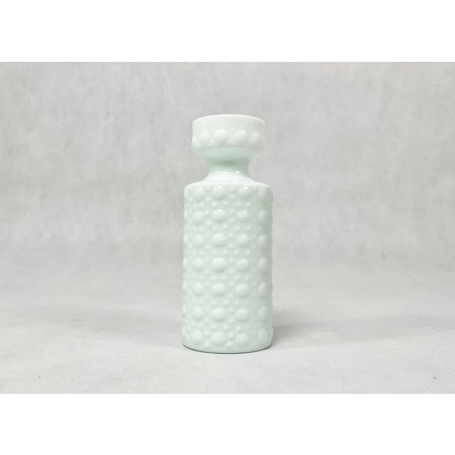 White Mid-Century Milk Glass Vase by Herbert Kny for VEB Glaswerk Schmiedefeld, 1960s For Sale - Image 8 of 8