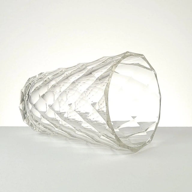 Diamond Pattern Crystal Vase, Circa 1960 For Sale - Image 4 of 5