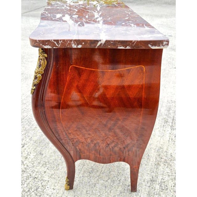 Brown Pair of French Louis XV Style Bombe Commodes Bedside Tables Nightstands For Sale - Image 8 of 16