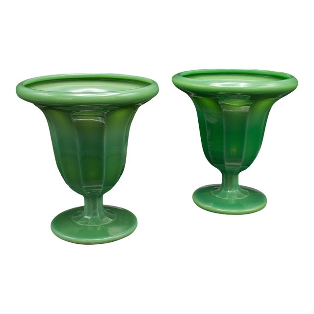 1930's Pair of Vintage Decorative Vases For Sale