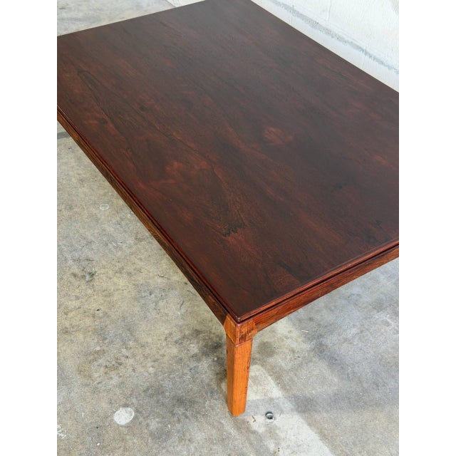 1960s Large Danish Mid-Century Modern Rosewood Coffee Table — Vintage Scandinavian Design 1960s For Sale - Image 5 of 10
