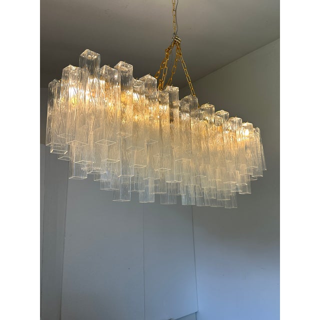 Mid-Century Modern Luxury Italian Rectangular "Square ” Murano Glass Gold Chandelier by Simoeng For Sale - Image 3 of 8