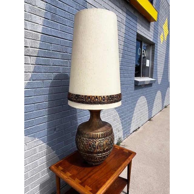 Mid-Century Modern Vintage Brutalist Style Ceramic Table Lamp, Attributed to Bitossi For Sale - Image 3 of 17