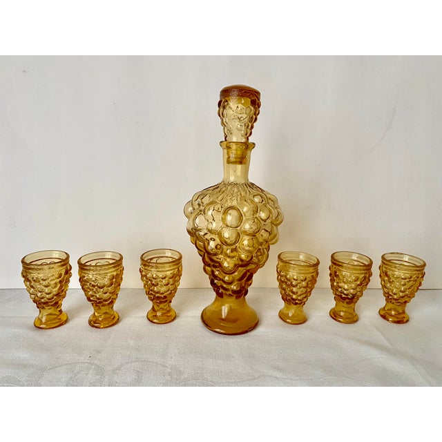 Empoli Mid 20th Century Modern Empoli Italian Amber Glass Grape Decanter Set & 6 Cordial/Shot Glasses For Sale - Image 4 of 11