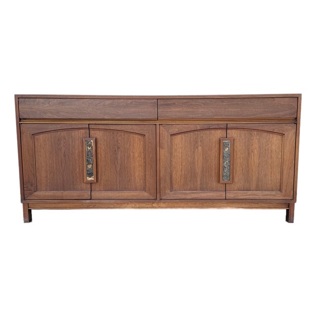 John Keal for Brown Saltman Mid-Century Walnut Credenza / Sideboard, Circa 1970s For Sale