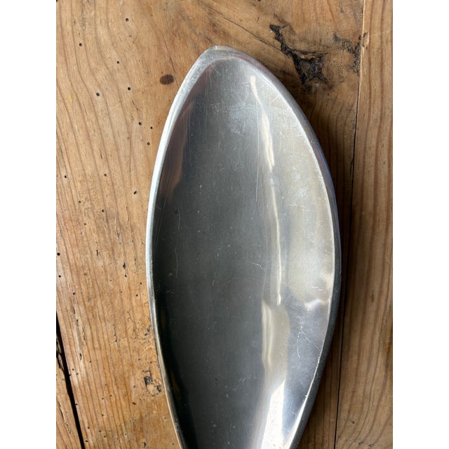 1970s Vintage Nambe #553 Fish Shaped Aluminum Serving Tray For Sale - Image 5 of 12
