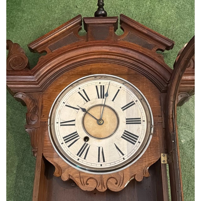 This listing is for a gorgeous antique Eastlake wall clock. This clock is the “Regulator C.C.” by New Haven. It features...