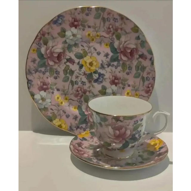 1980s 1980s Harrods Knightsbridge Chelsea Garden by Duchess Primrose Pink Tea Set- 36 Pieces For Sale - Image 5 of 7