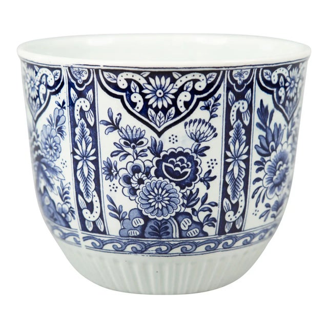 A lovely circa 1960's Dutch Delft planter cachepot planter made by Petrus Regout Maastricht in Holland. This nice quality...
