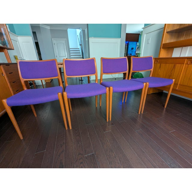 Mid-Century Modern Set of 6 Vintage Danish Modern Teak Dining Chairs (Attributed 4 Niels Møller, 2 Kai Kristiansen) For Sale - Image 3 of 18