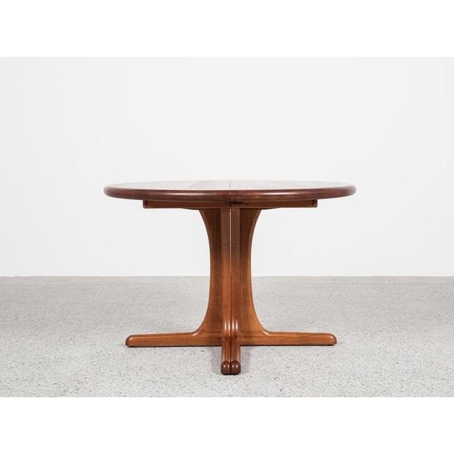 Mid-Century Modern Midcentury Danish Round Teak Dining Table with 2 Extensions 1960s - Central Leg attributed to Erling Torvits For Sale - Image 3 of 12