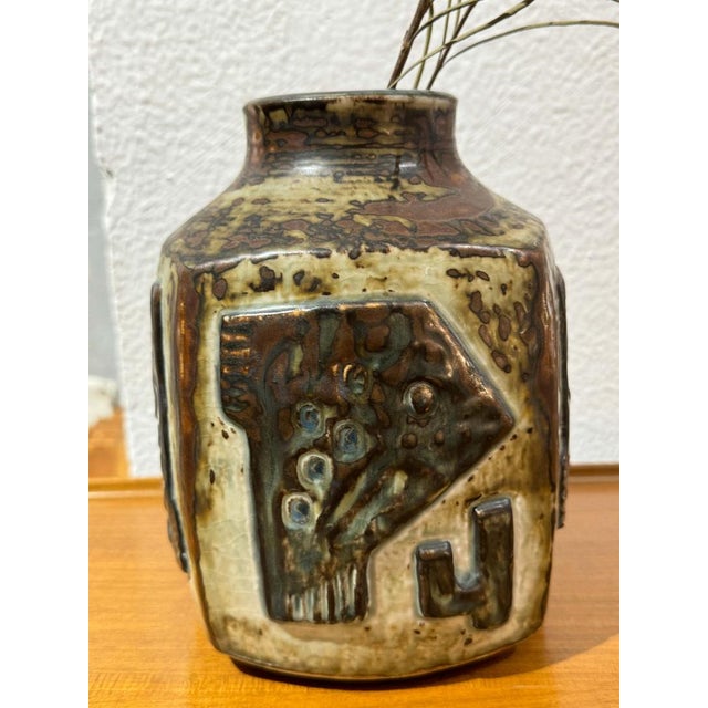 Beige Vintage Vase by Jørgen Mogensen for Royal Copenhagen, 1960s For Sale - Image 8 of 8