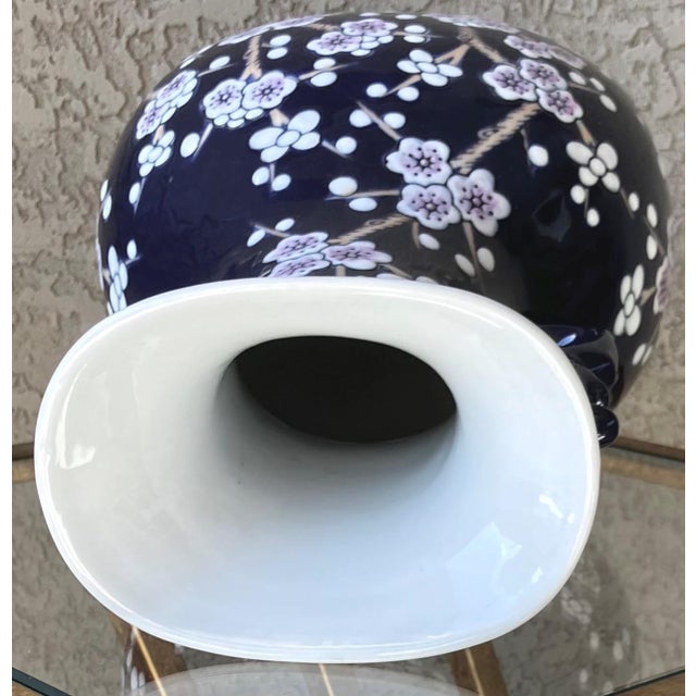 Ceramic Mid 20th-Century Prunus Blossom 玉壶春瓶 Yuhuchunping-Shape Vase With Chinese Dragon-Handles For Sale - Image 7 of 18