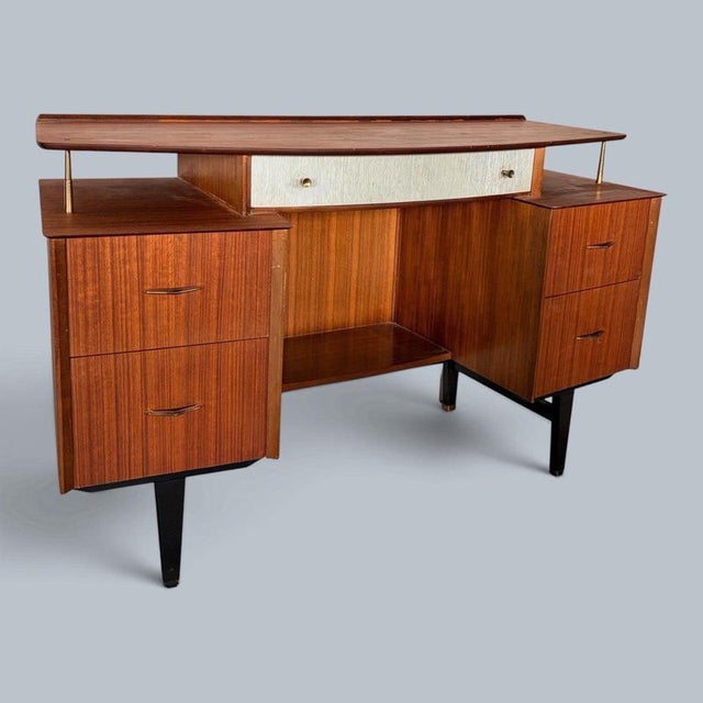 Vintage Floating Top Dressing Table from Lebus, 1950s For Sale - Image 3 of 10