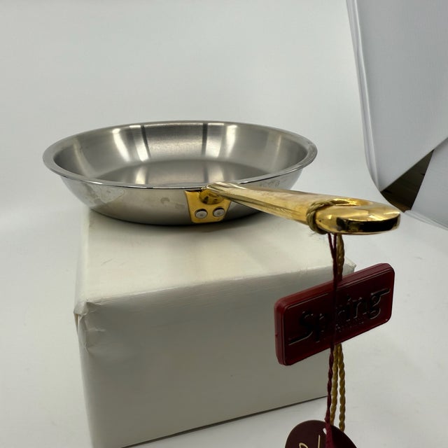 Metal Vintage, Unused, Spring Goldstar Gl 84/85 Saute Pan For Sale - Image 7 of 12